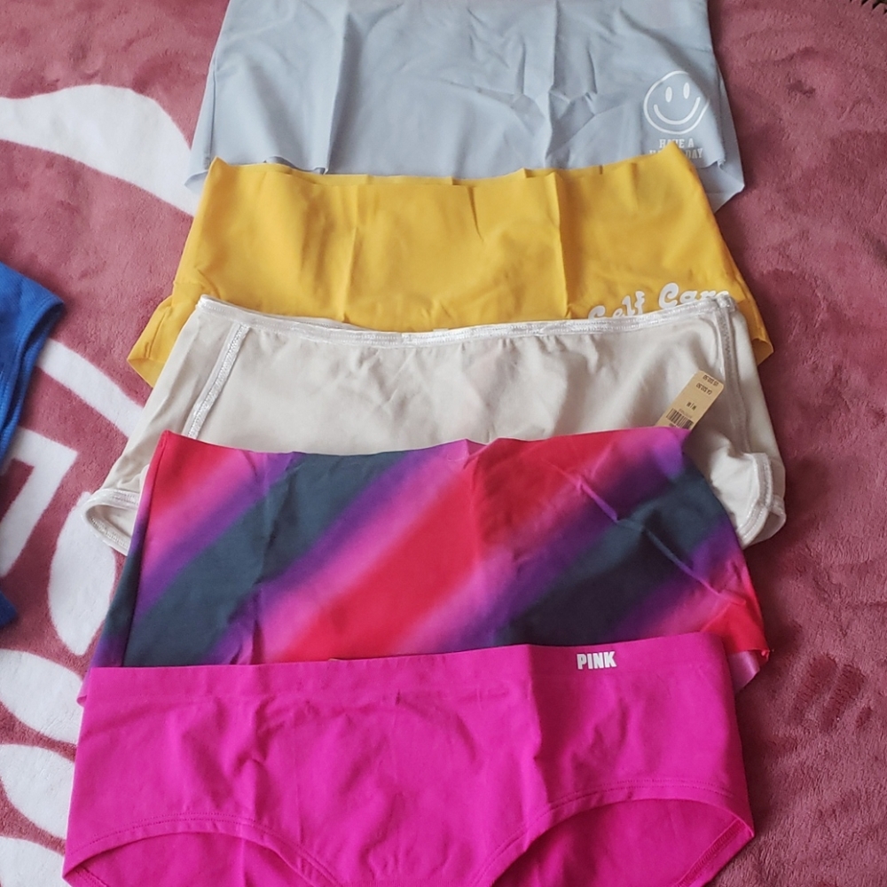 VS PINK NOSHOW BOYSHORT LOT